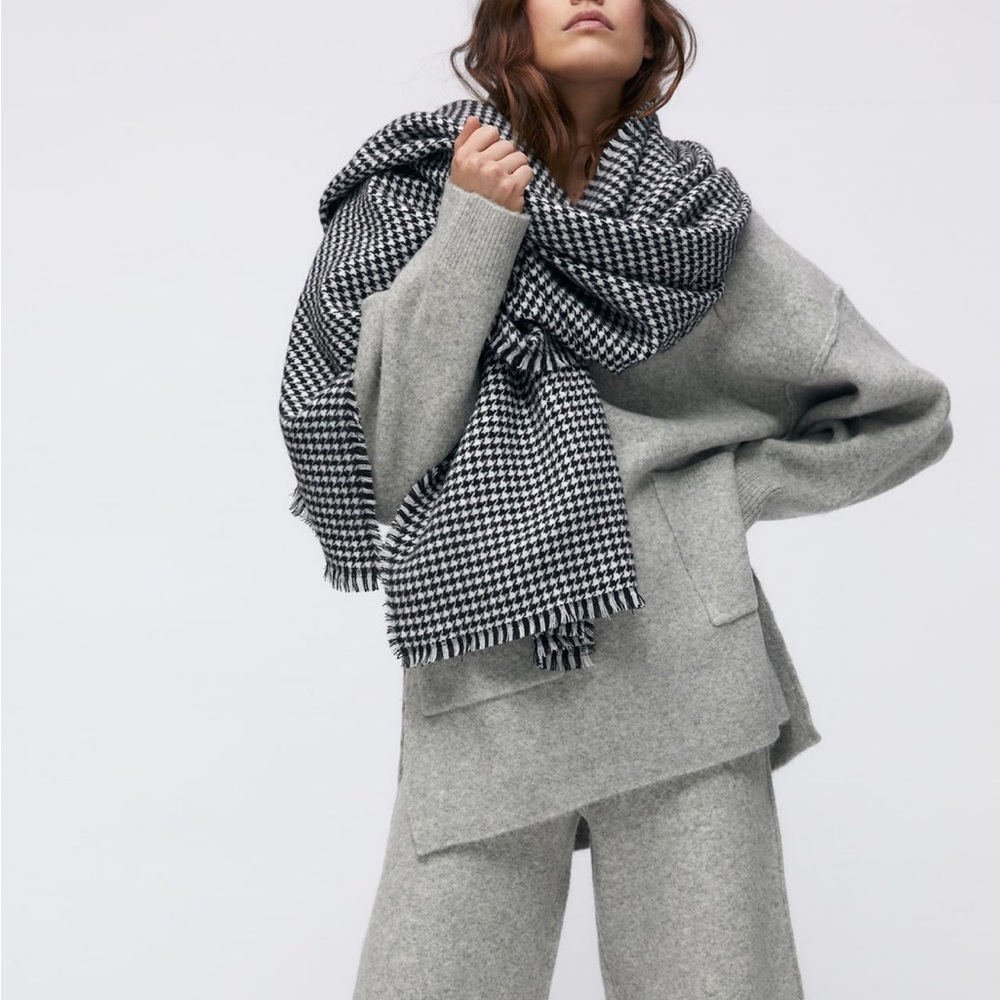 Zara Houndstooth Scarf